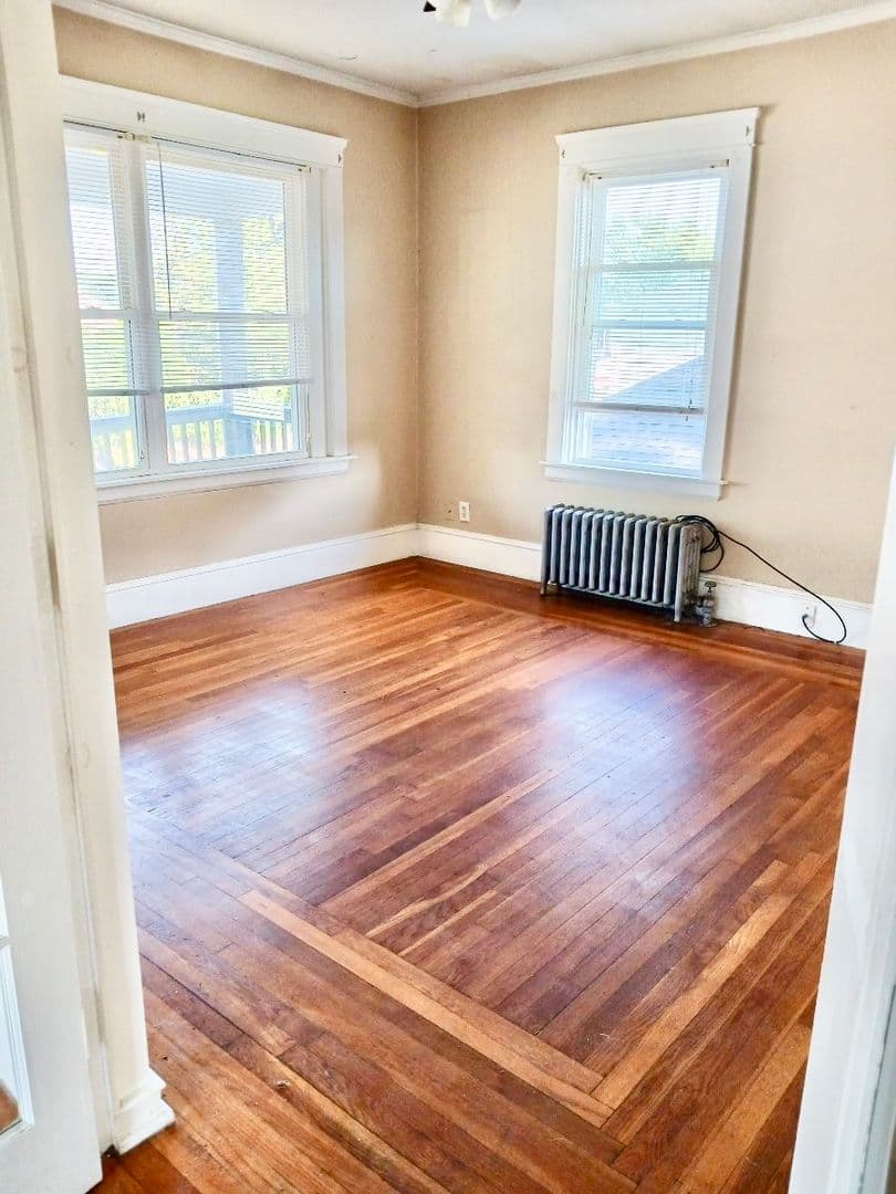 Providence House: 12-14 Enfield Avenue Unit 2