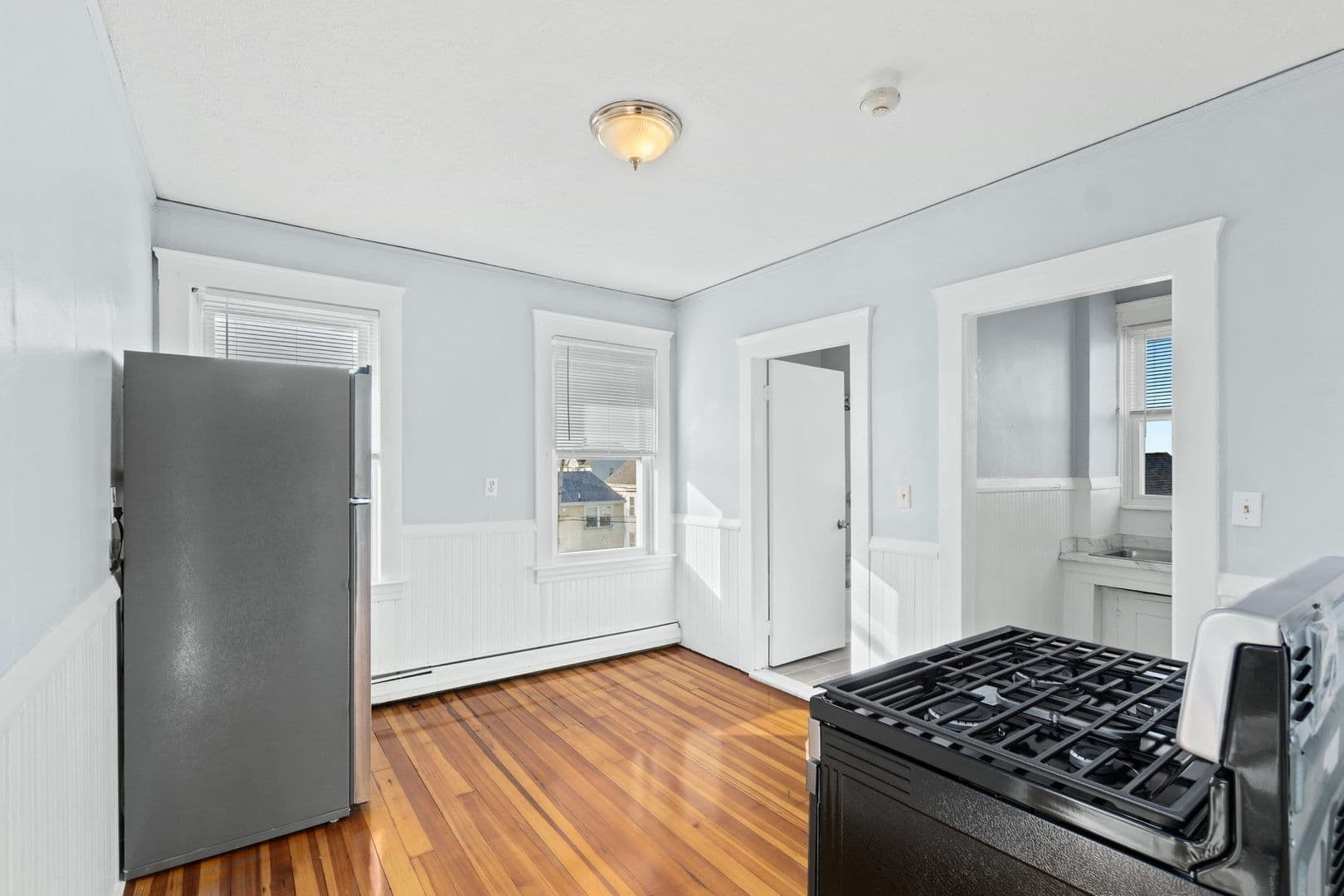 Pawtucket Apartment: 508 Lonsdale Avenue