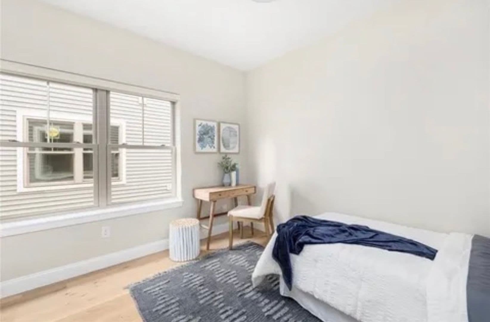 West Warwick Apartment: 32 - 34 West Valley Circle