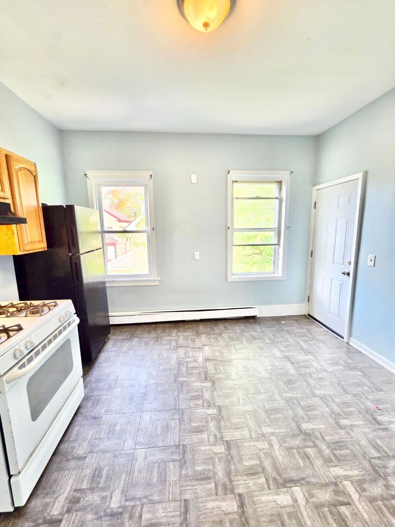 Providence Apartment: 97-99 Alverson Avenue