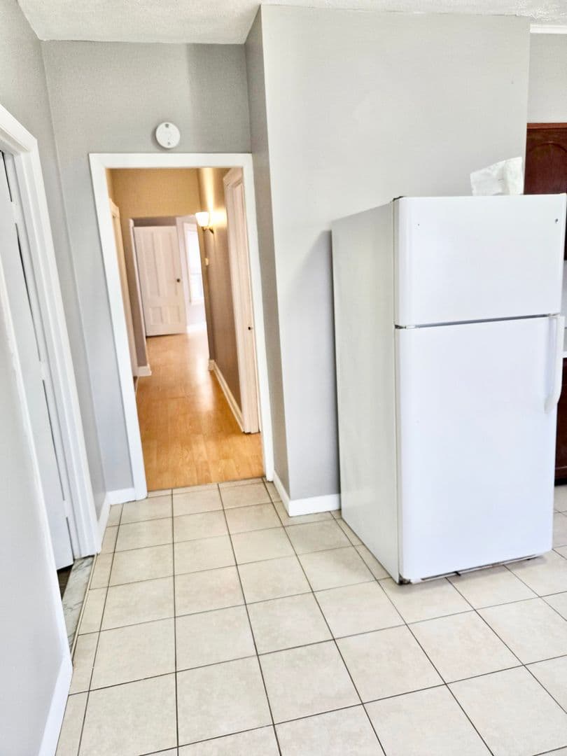 Pawtucket Apartment: 90-92 Boutwell Street