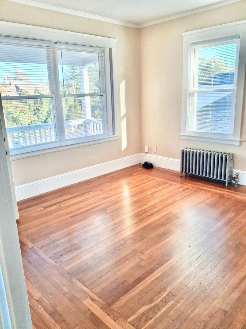 Providence House: 12-14 Enfield Avenue Unit 2