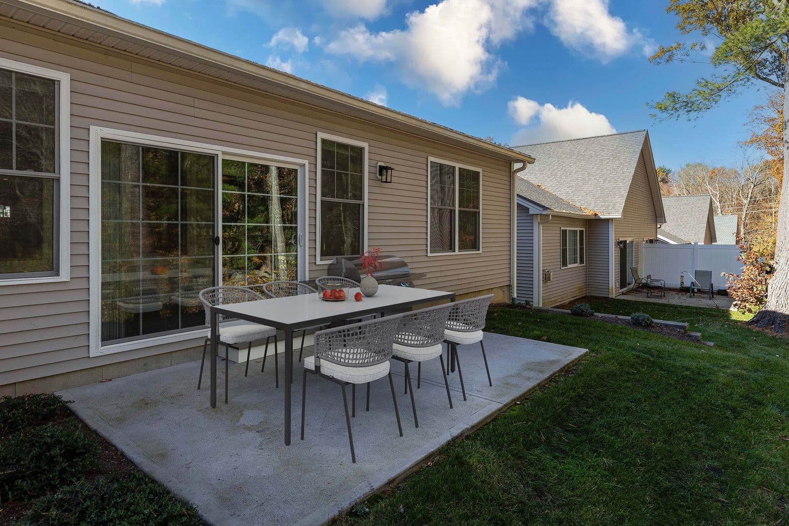 West Warwick Townhome: Matteson Ridge  - 41 Sire Way