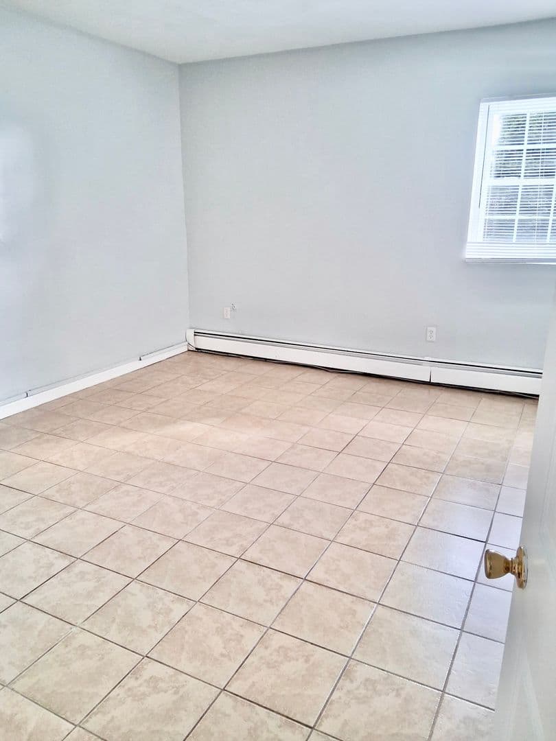 North Providence Apartment: 1701 Smith St.