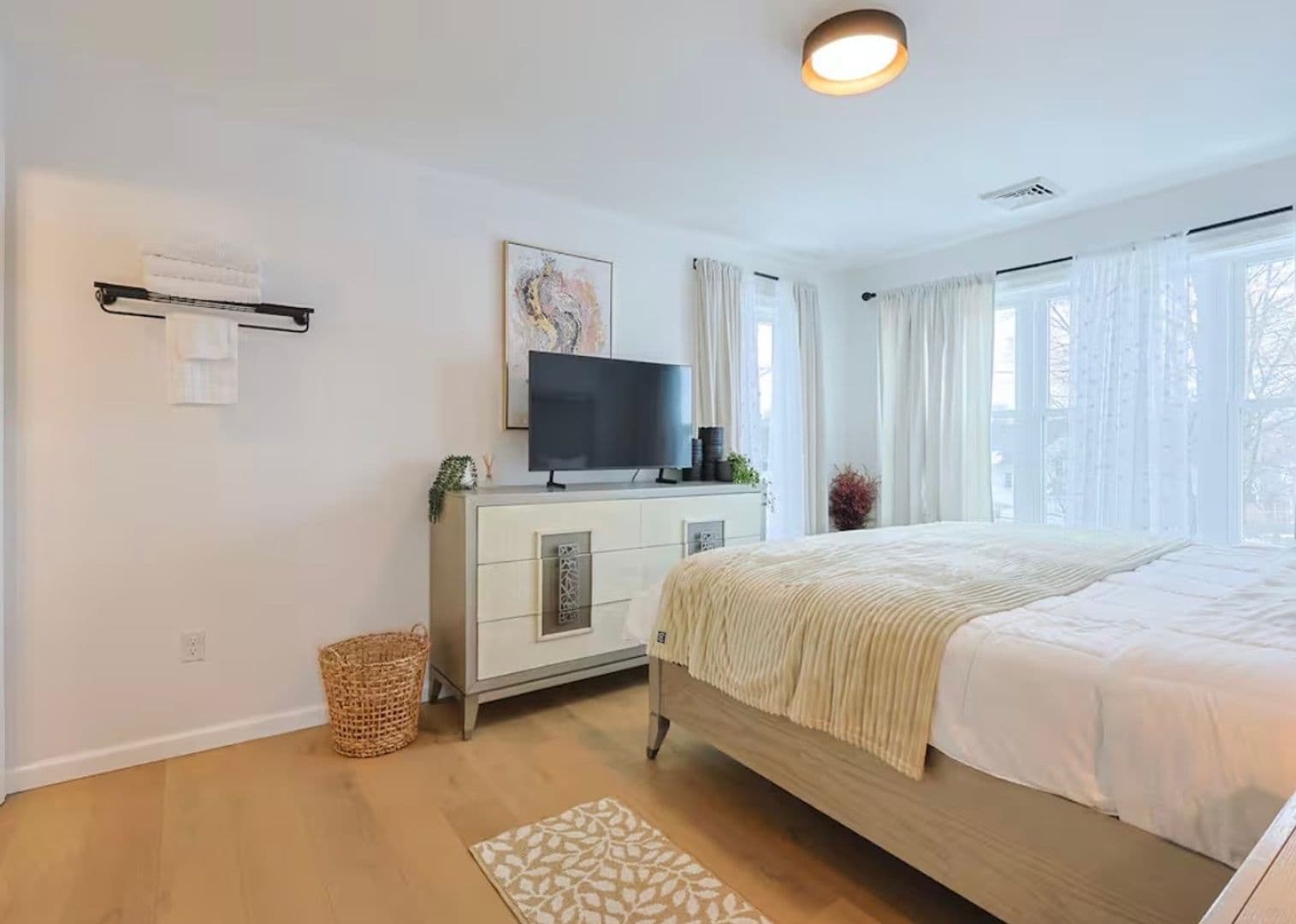 Providence Apartment: 15 Manhattan Street