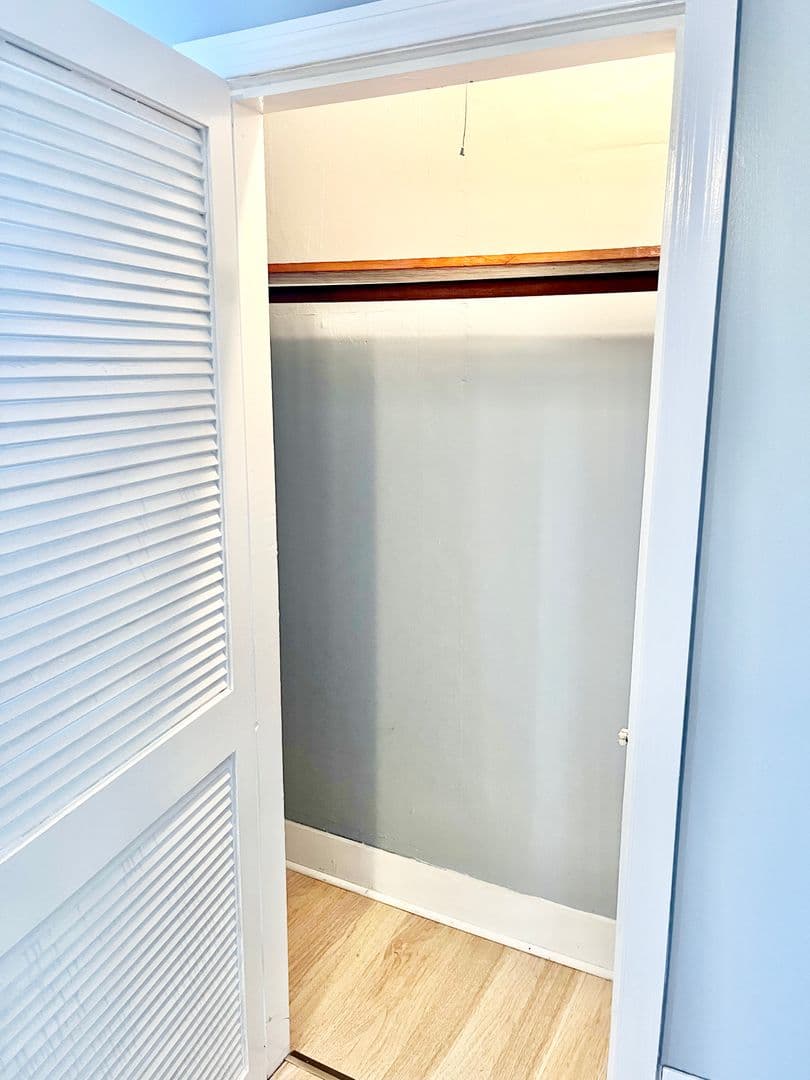 Attleboro Apartment: 19 Mechanic Street
