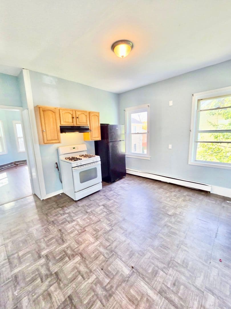 Providence Apartment: 97-99 Alverson Avenue