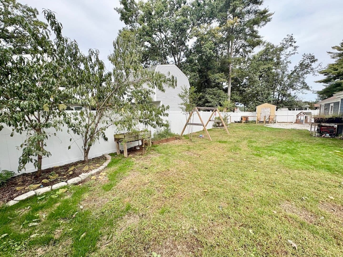 Coventry House: 192 Shady Valley Road