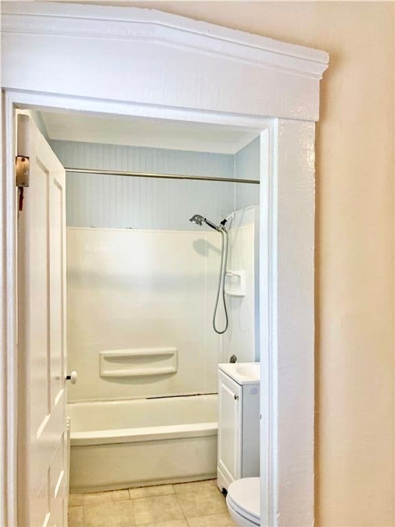 Woonsocket Apartment: 437 North Main Street