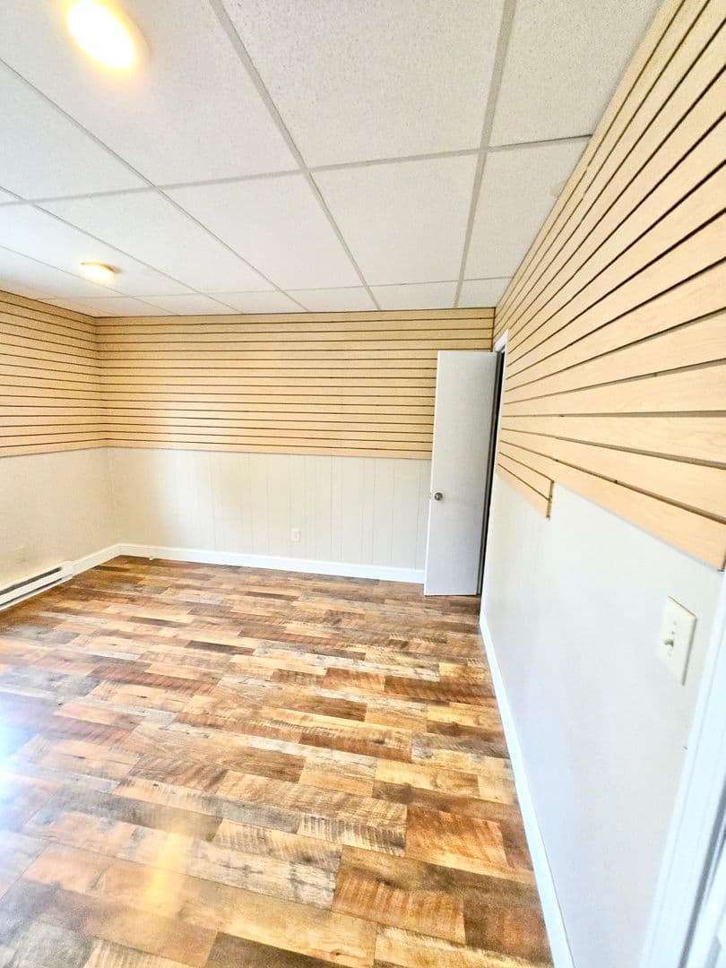 Cranston Apartment: 1340 Cranston Street, 1st Floor Front