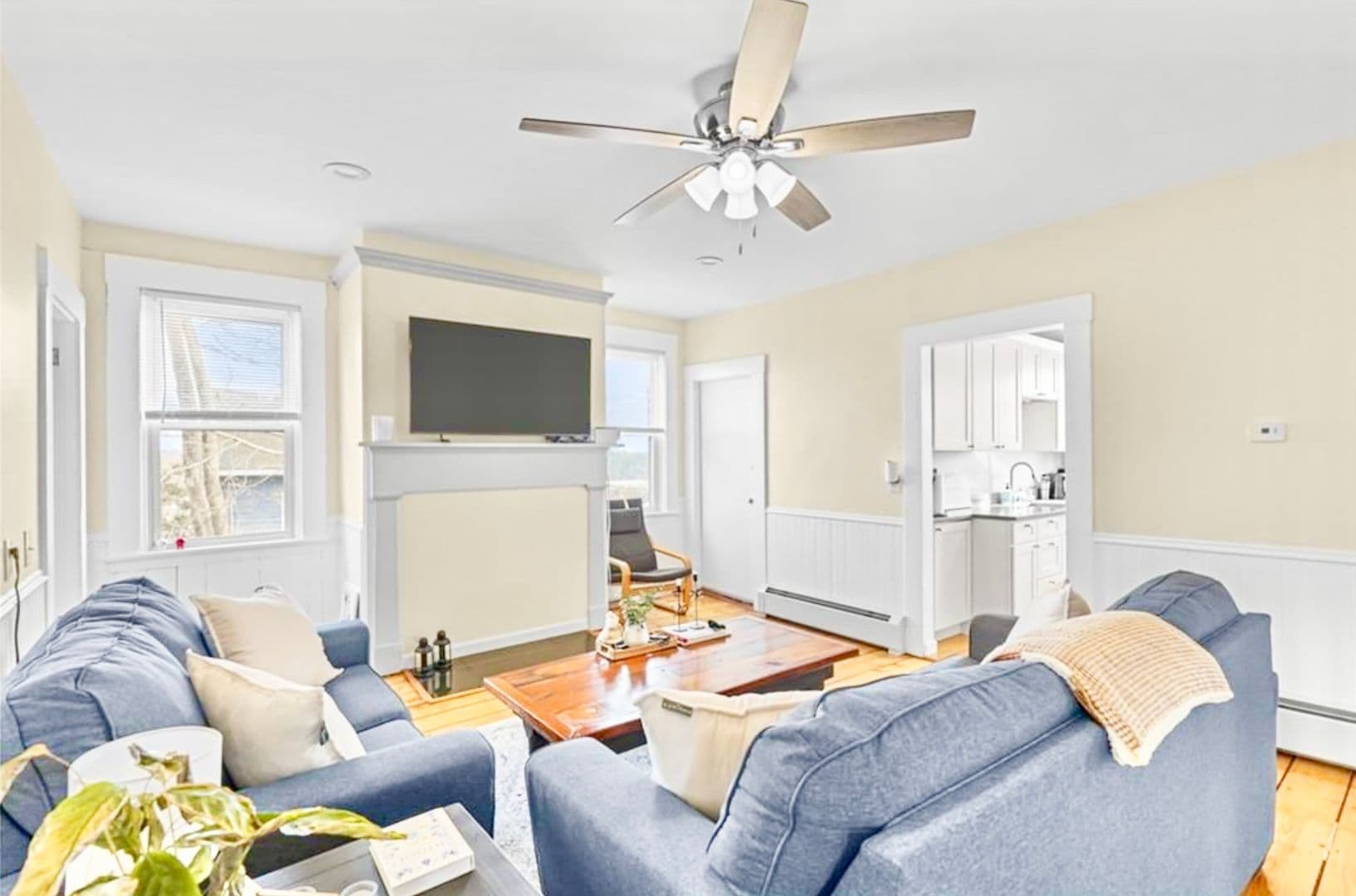 East Greenwich Apartment: 154 Peirce Street