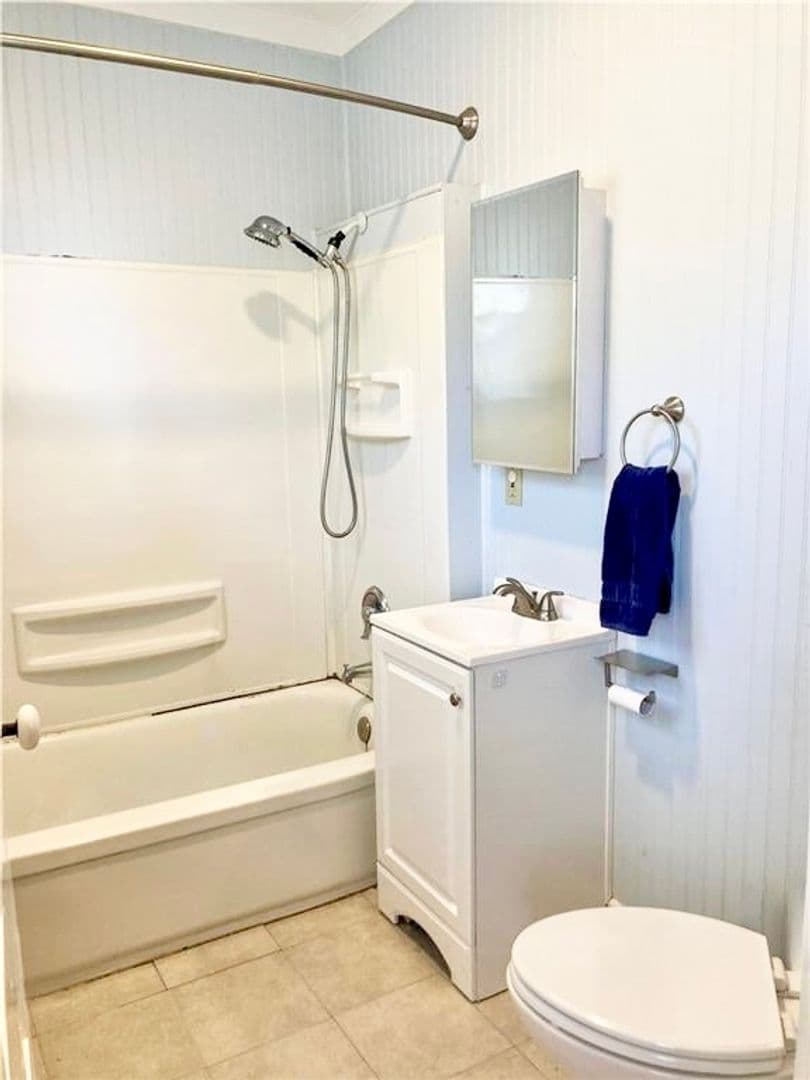 Woonsocket Apartment: 437 North Main Street