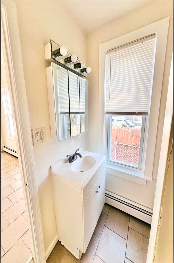 Providence Apartment: 175 Amherst Street