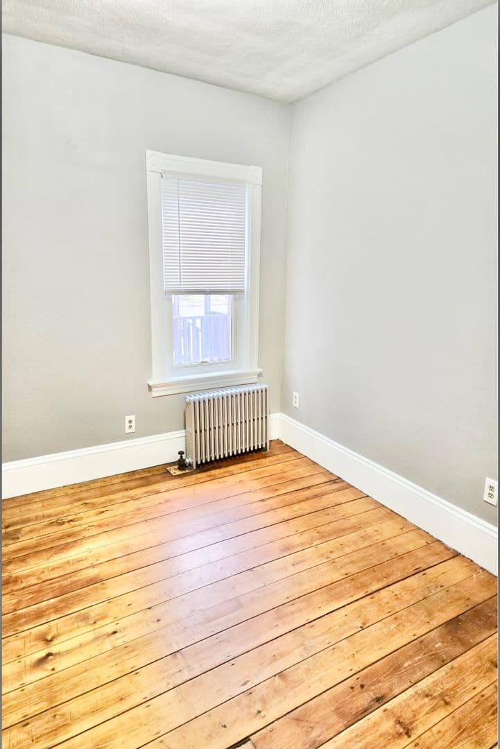 Pawtucket Apartment: 90-92 Boutwell Street