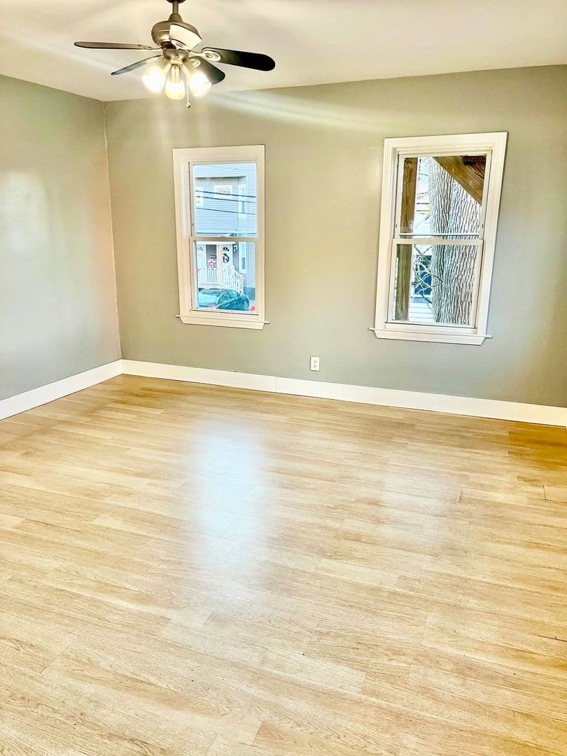 Attleboro Apartment: 19 Mechanic Street