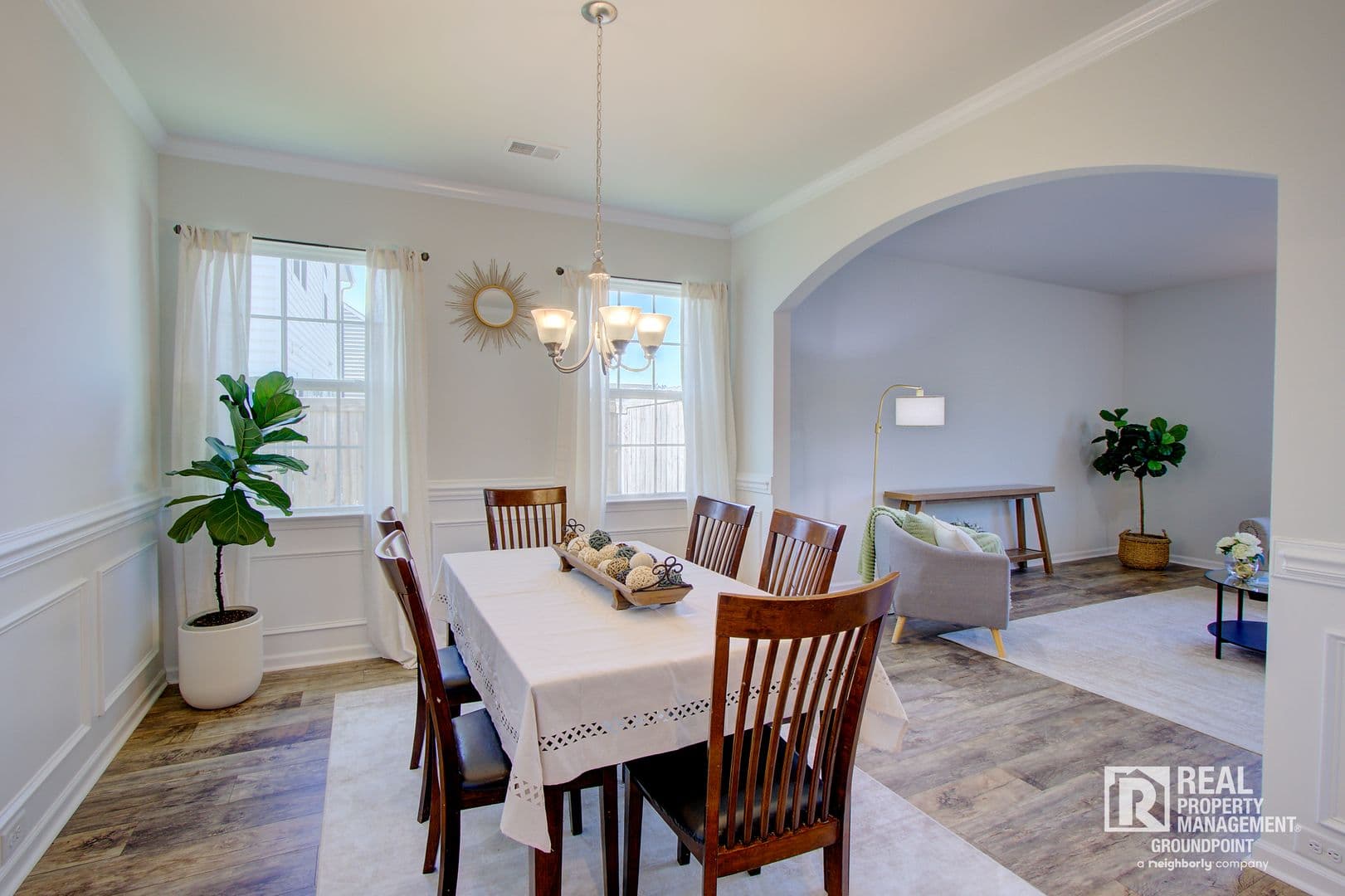 Ladson House: 9978 Winged Elm St