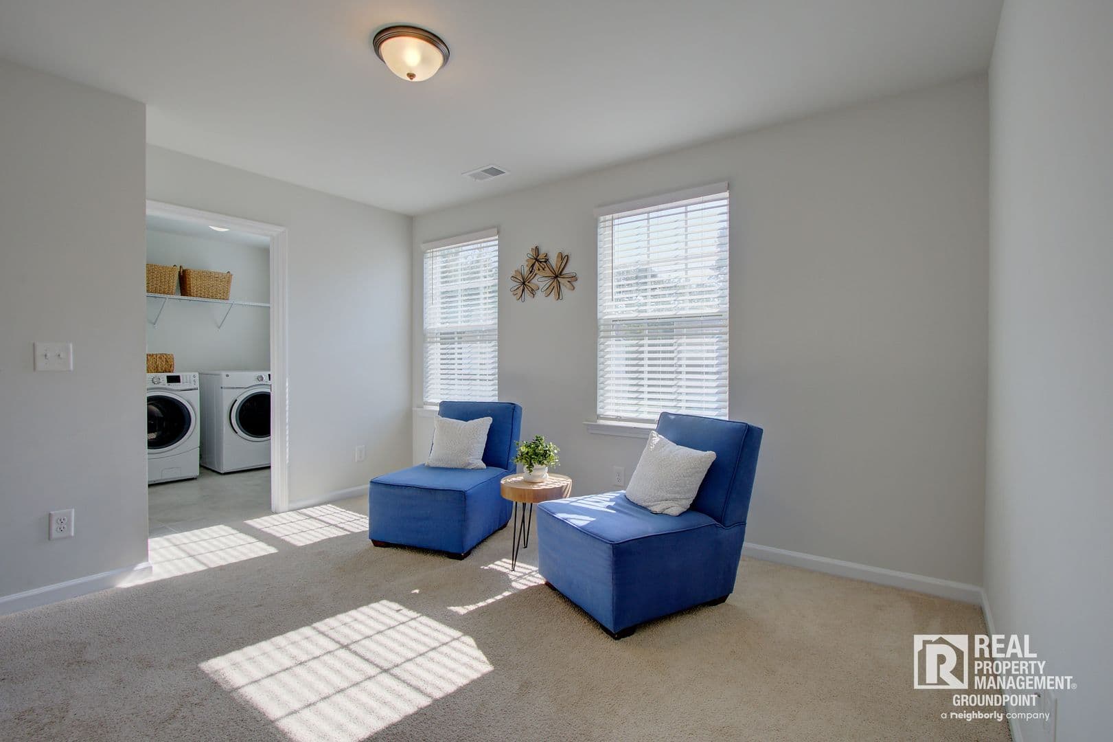 Ladson House: 9978 Winged Elm St