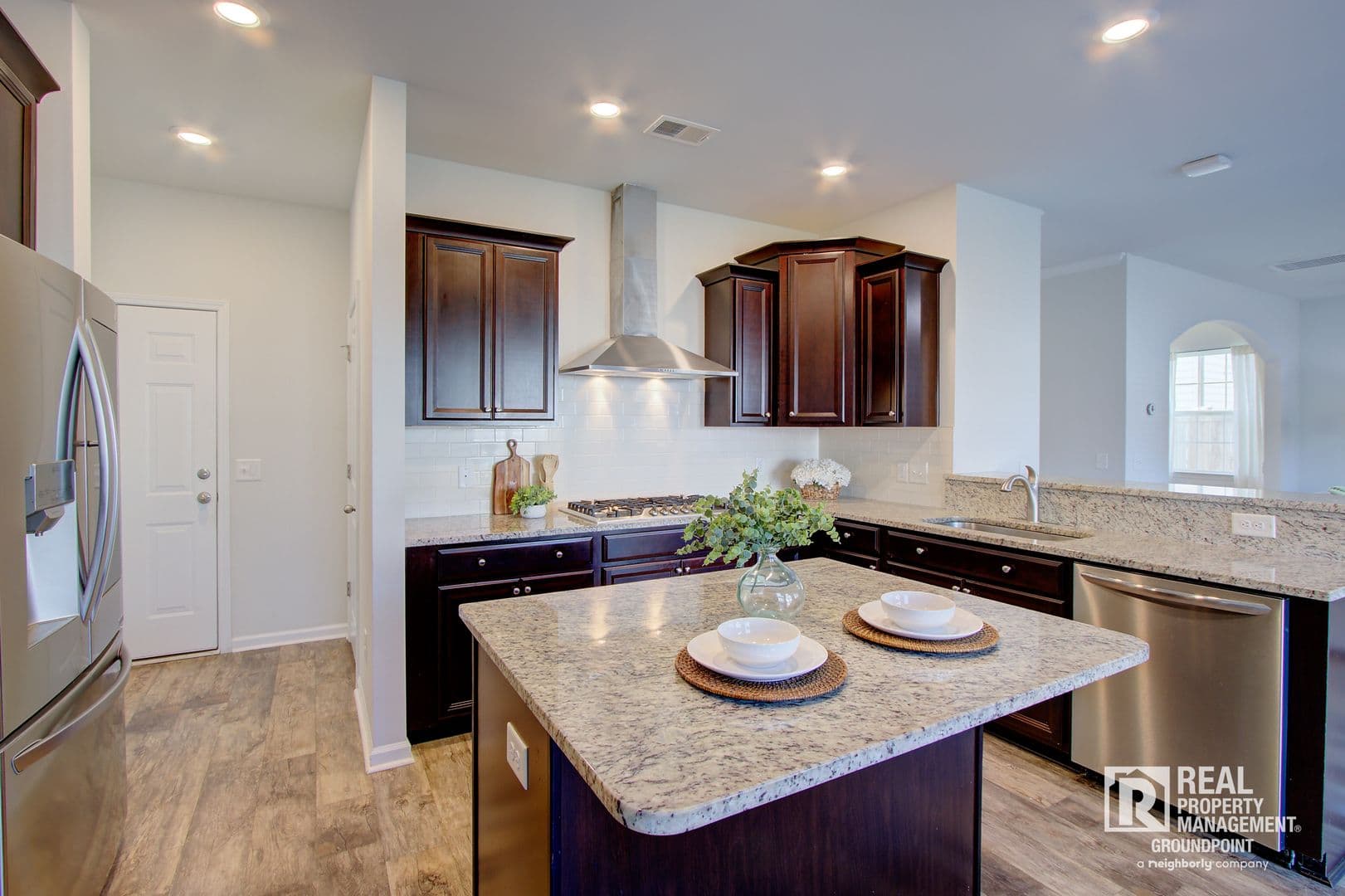 Ladson House: 9978 Winged Elm St