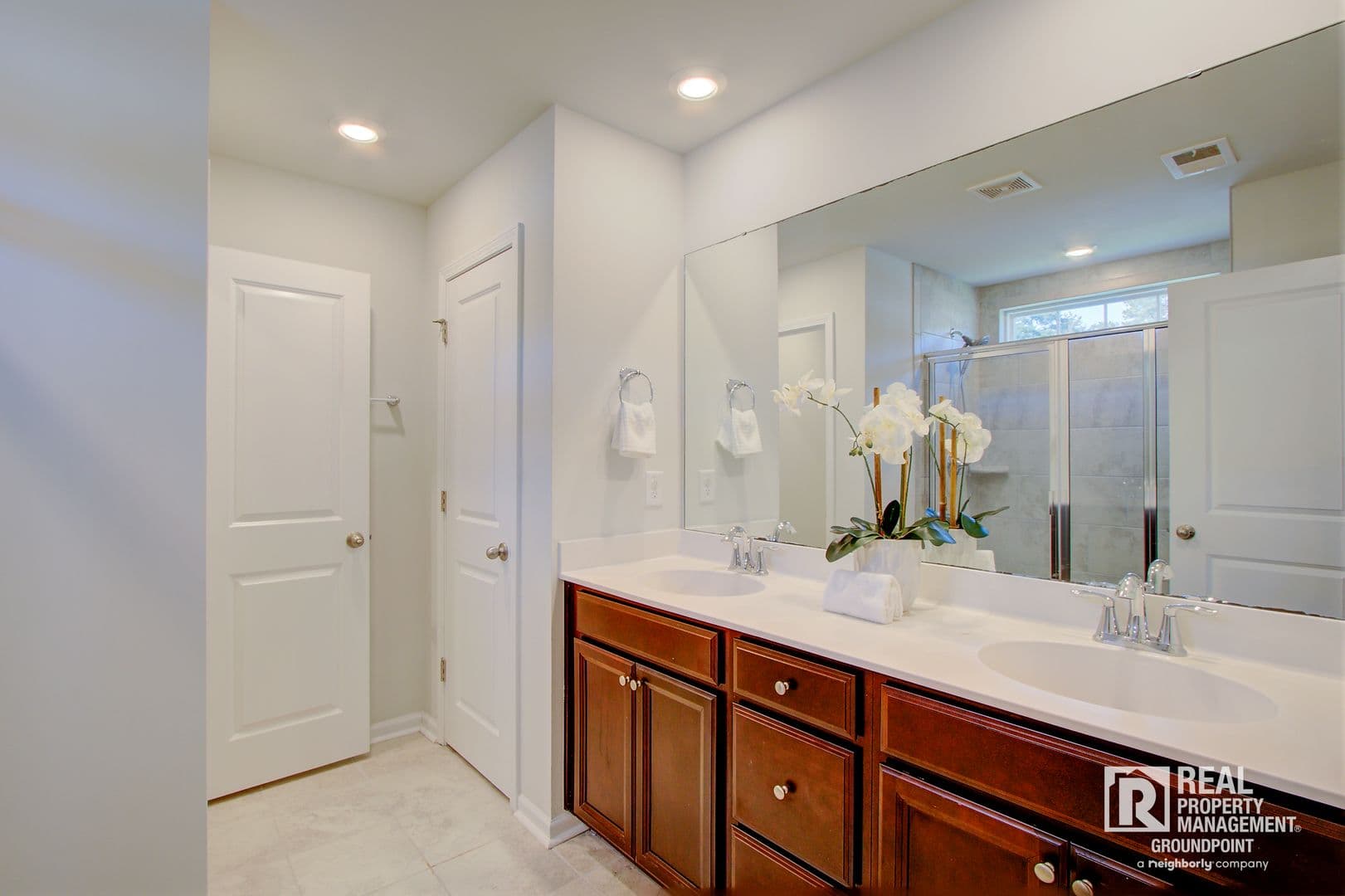 Ladson House: 9978 Winged Elm St