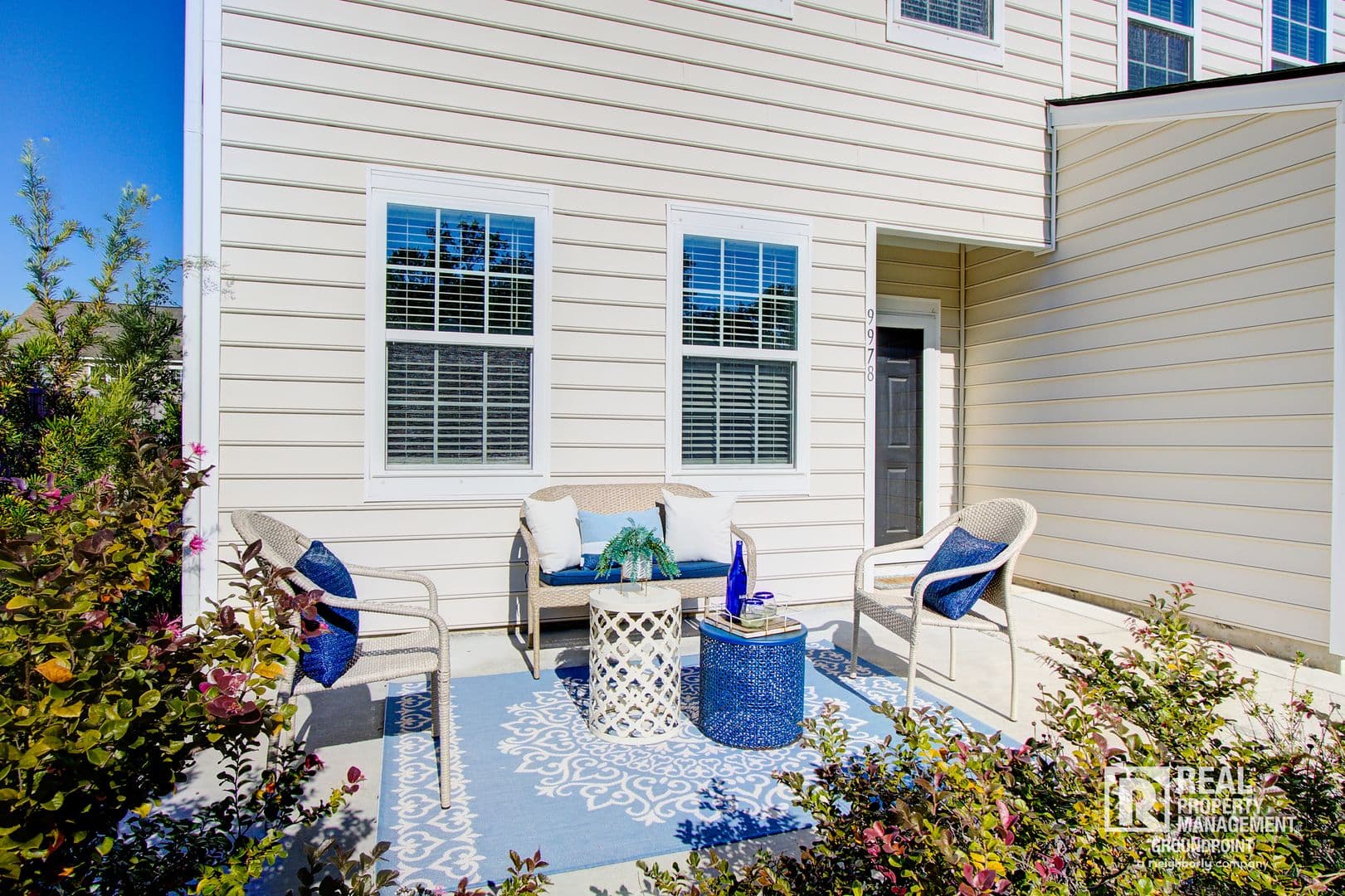 Ladson House: 9978 Winged Elm St