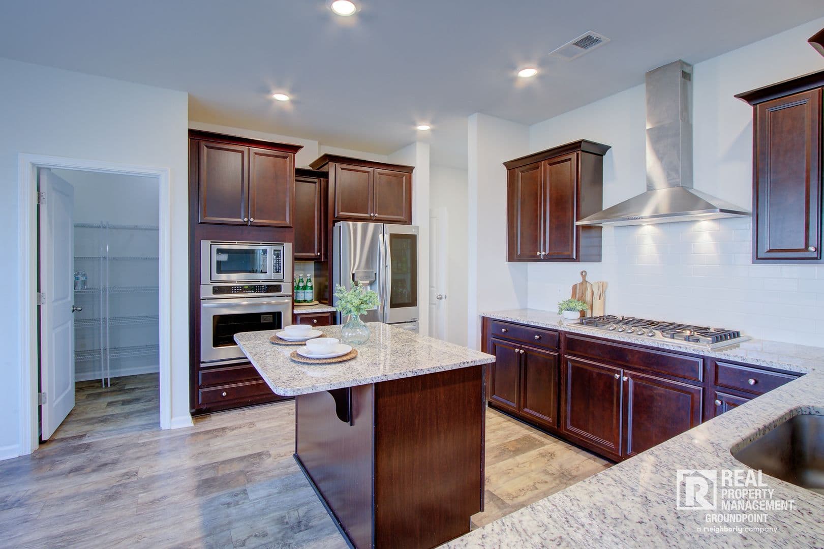 Ladson House: 9978 Winged Elm St