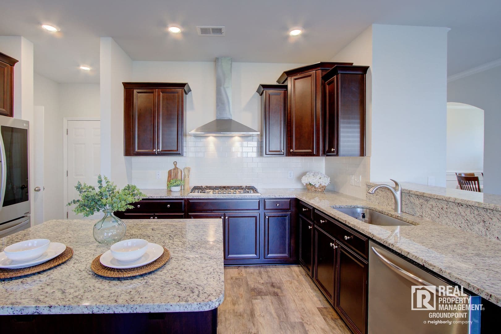 Ladson House: 9978 Winged Elm St