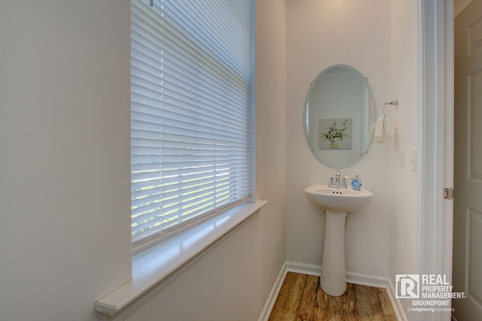 Ladson House: 9978 Winged Elm St