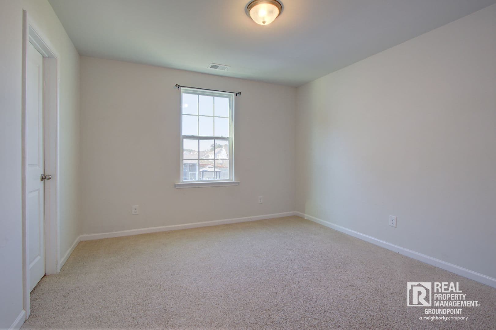 Ladson House: 9978 Winged Elm St