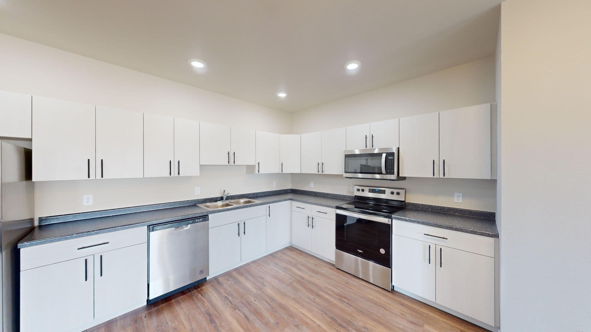 Sioux Falls Apartment: 4200 N Marion Road
