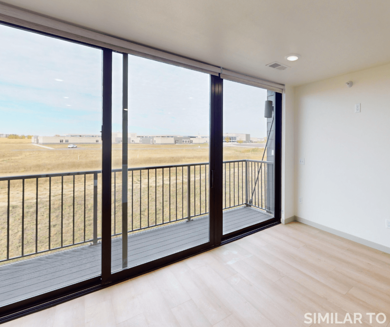 Brandon Apartment: 2401 E Country Club Ave