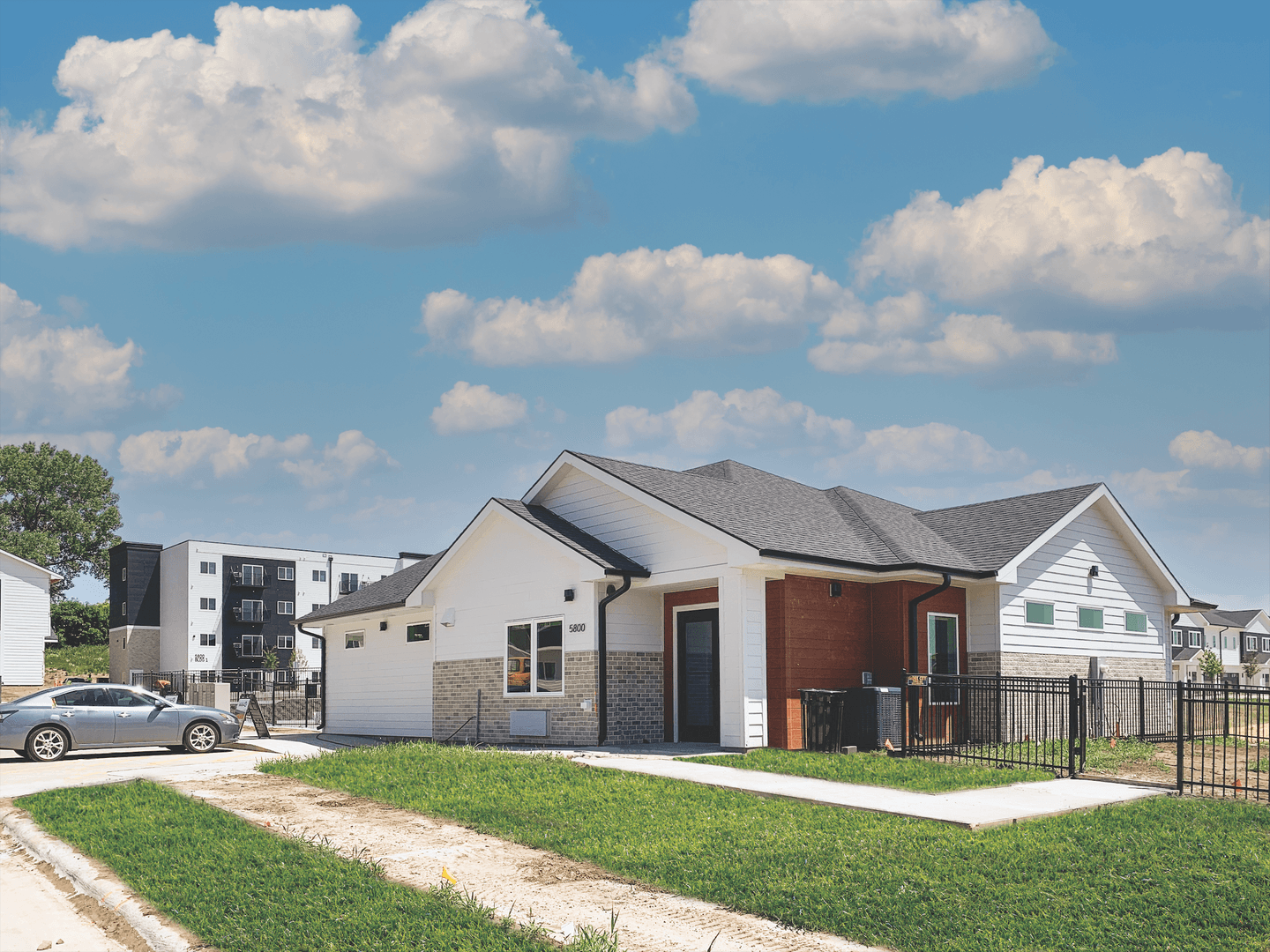 Sioux City Apartment: 5800 Sunnybrook Plaza