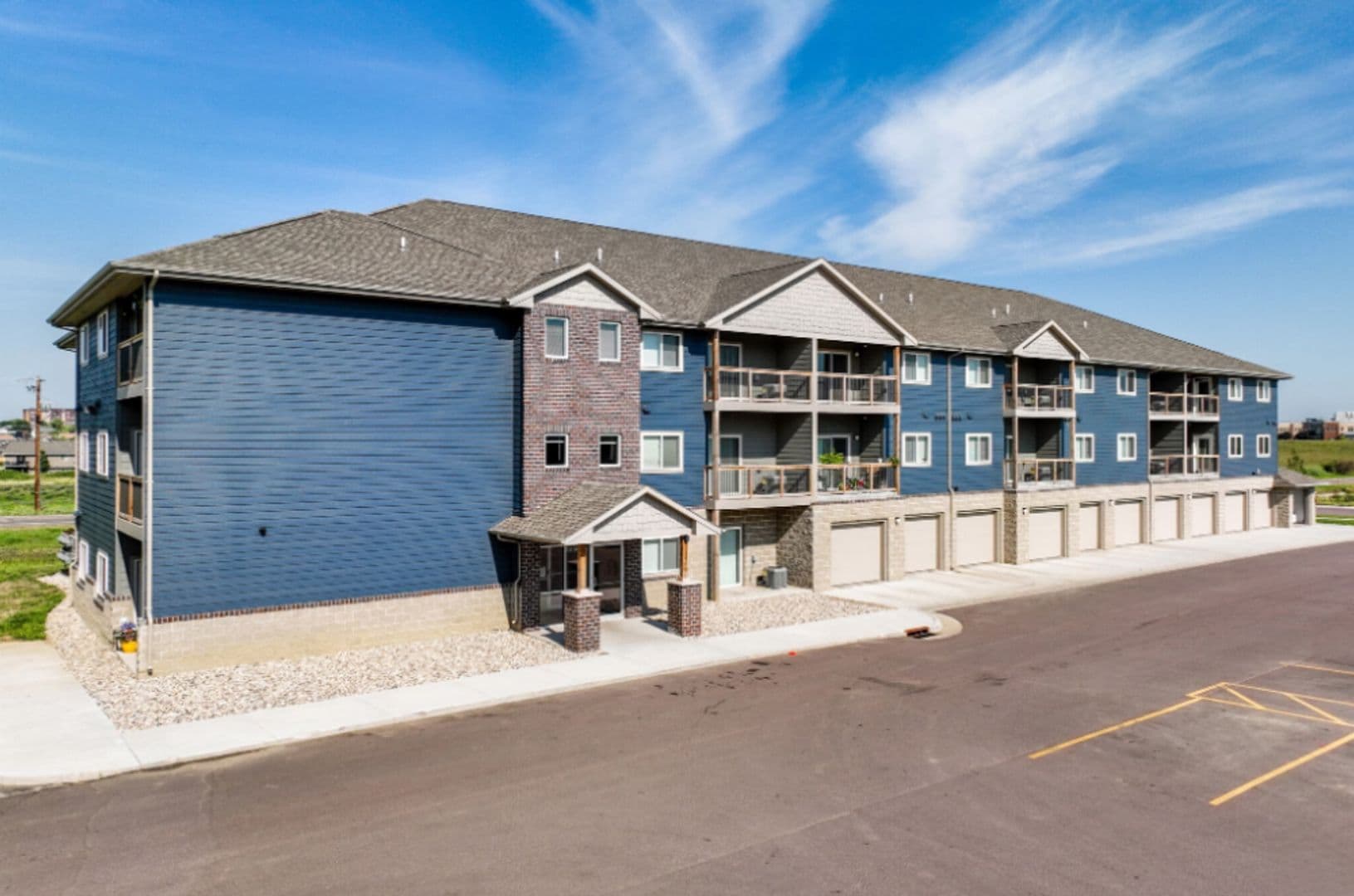 Sioux Falls Apartment: 4101 W. 54th Street North