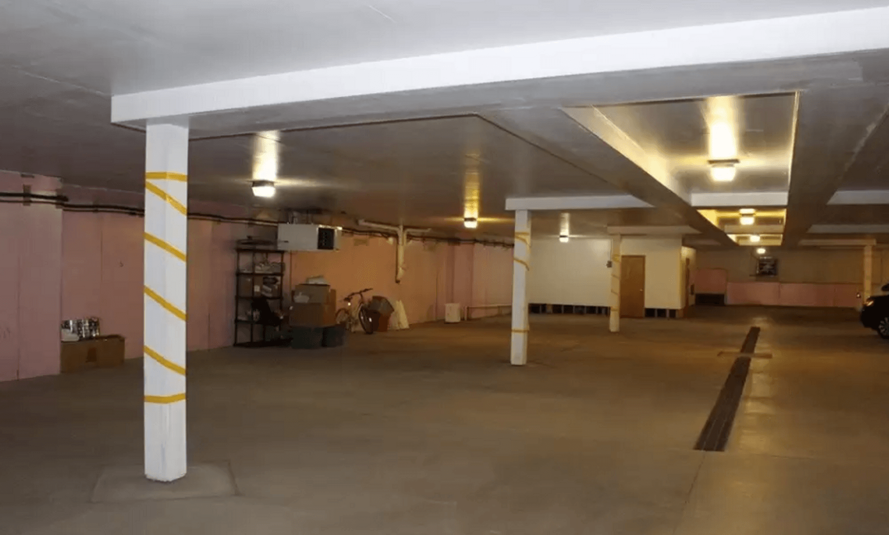 Brandon Apartment: 900 N Joslyn Drive