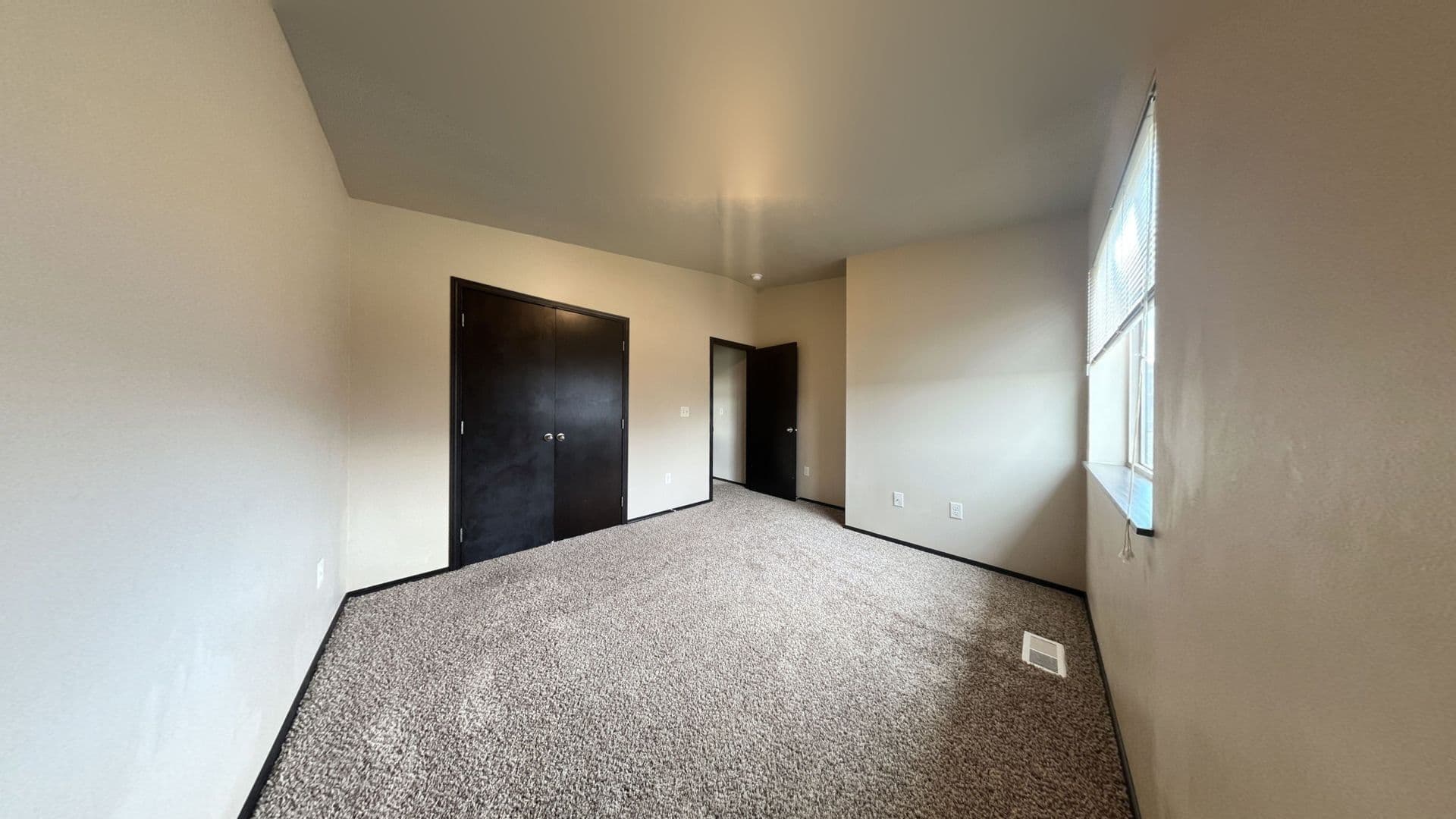 Spencer Apartment: 801 9th St. SW