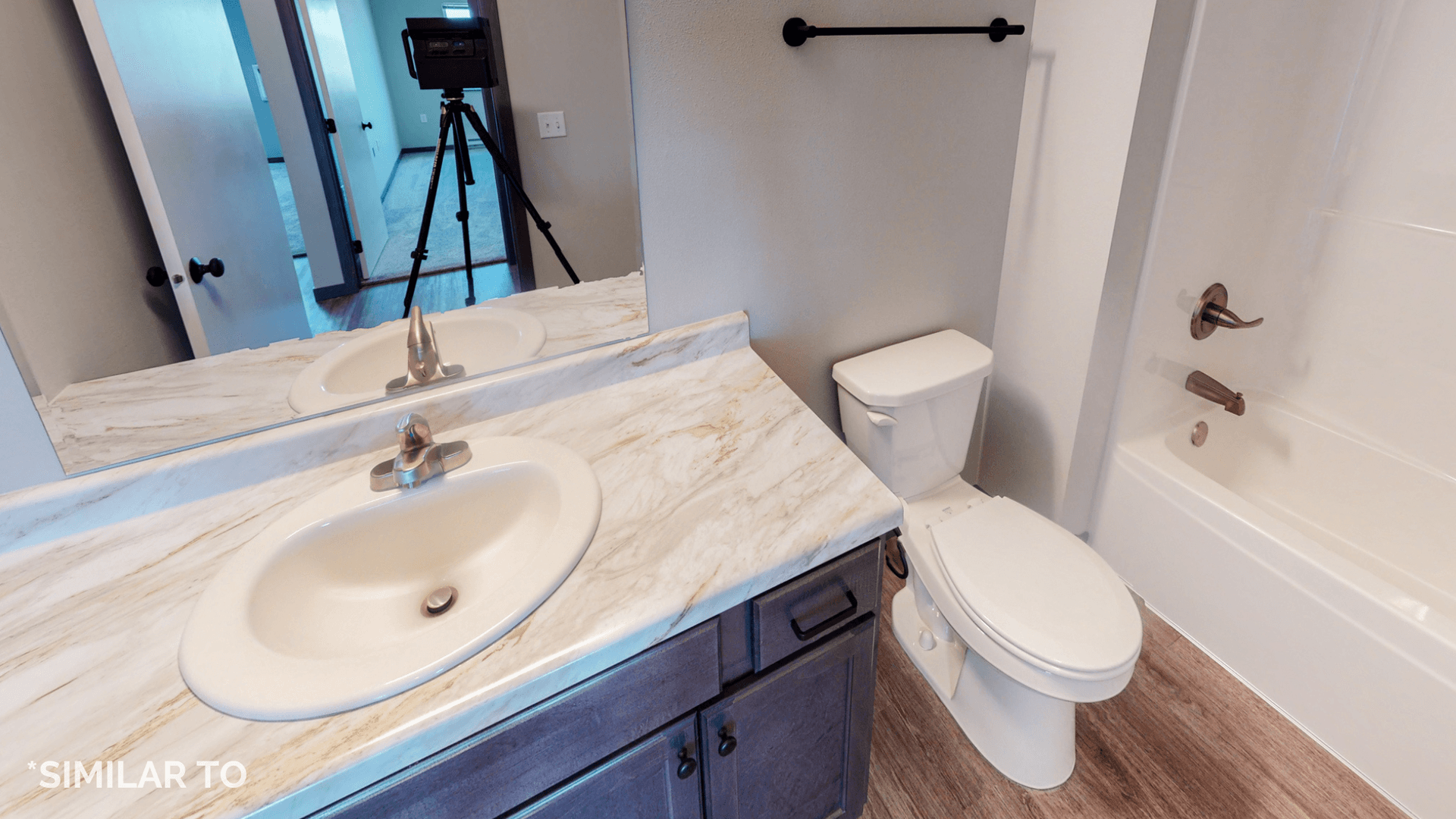 Sioux City Apartment: 5800 Sunnybrook Plaza