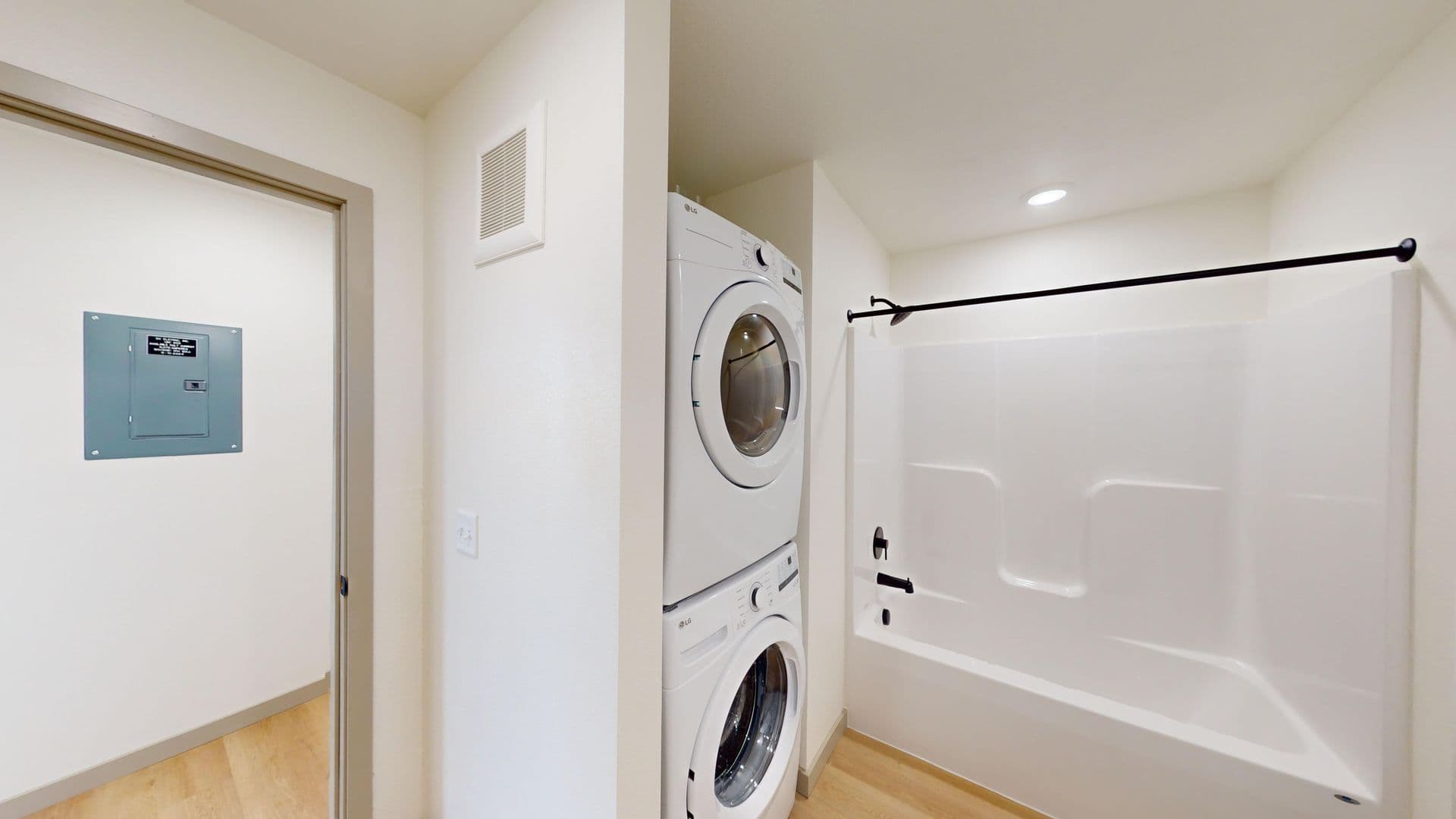 Sioux Falls Apartment: 3100 E Autumn Blaze Street