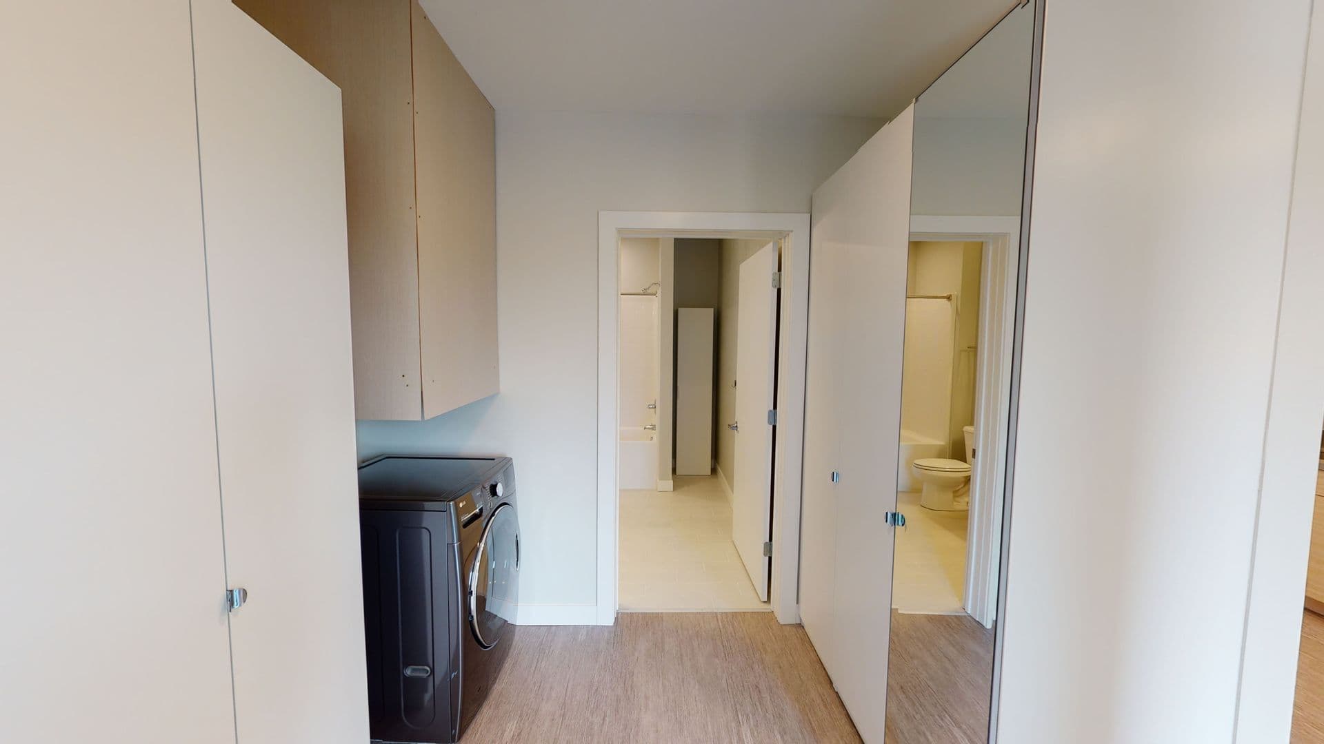 Des Moines Apartment: 2530 University Avenue