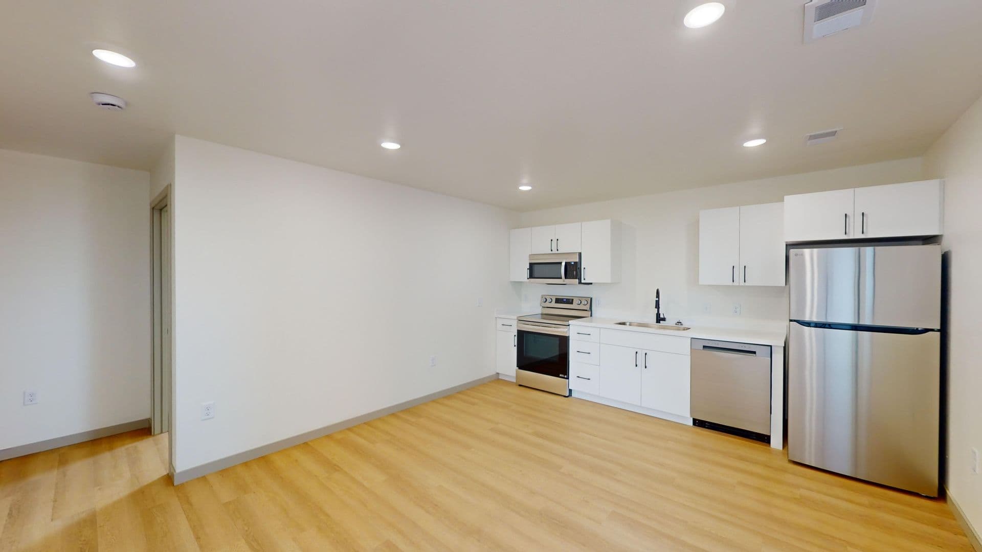 Sioux Falls Apartment: 3100 E Autumn Blaze Street