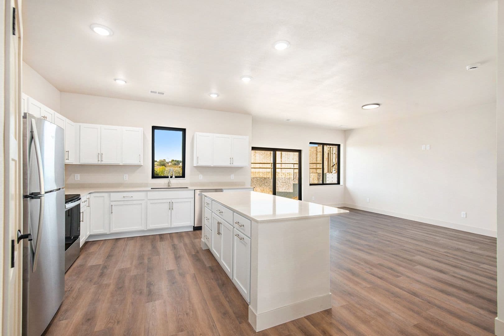 Sioux Falls Apartment: 5801 E Revere Drive