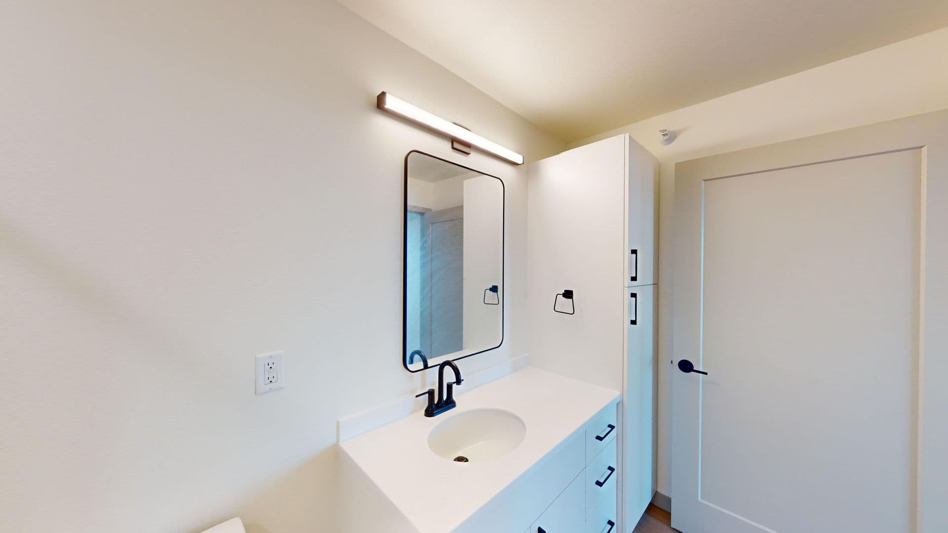 Sioux Falls Apartment: 1117 N. Career Avenue