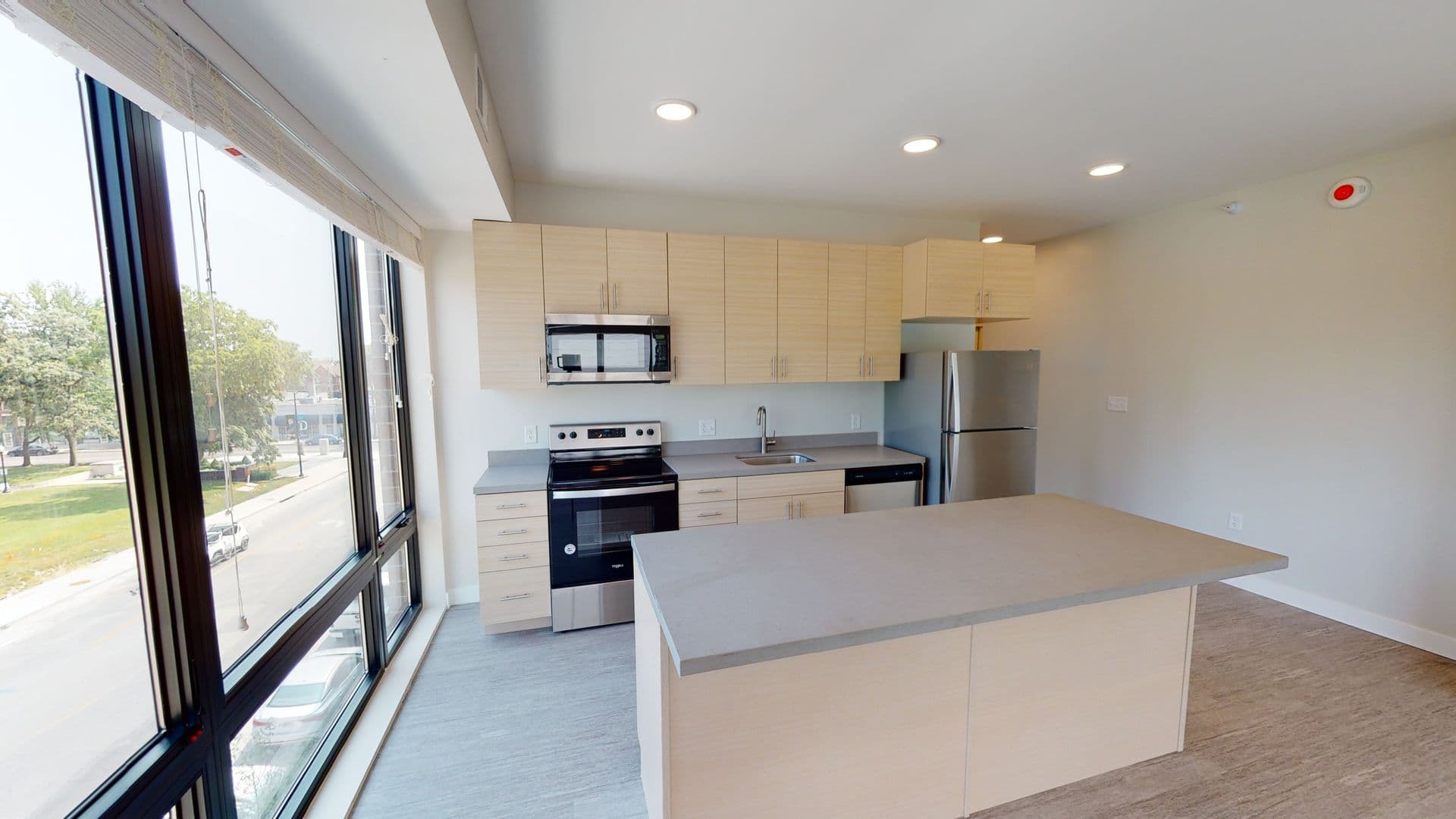 Des Moines Apartment: 2530 University Avenue
