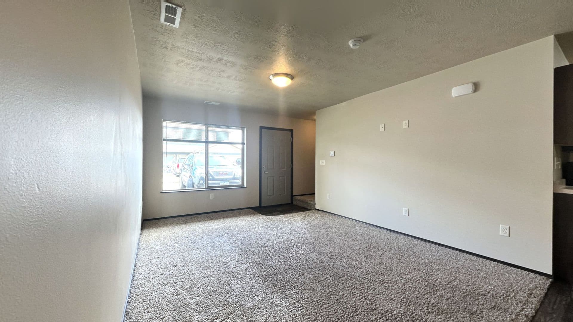 Spencer Apartment: 801 9th St. SW