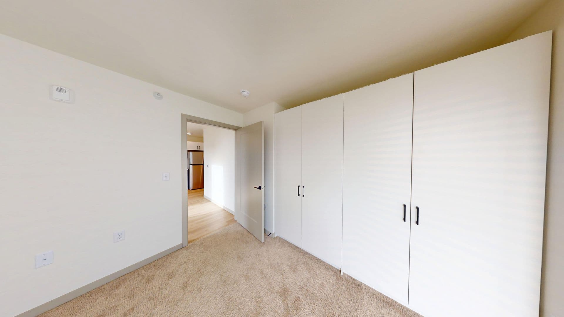 Crooks Apartment: 301 W Dianne St.