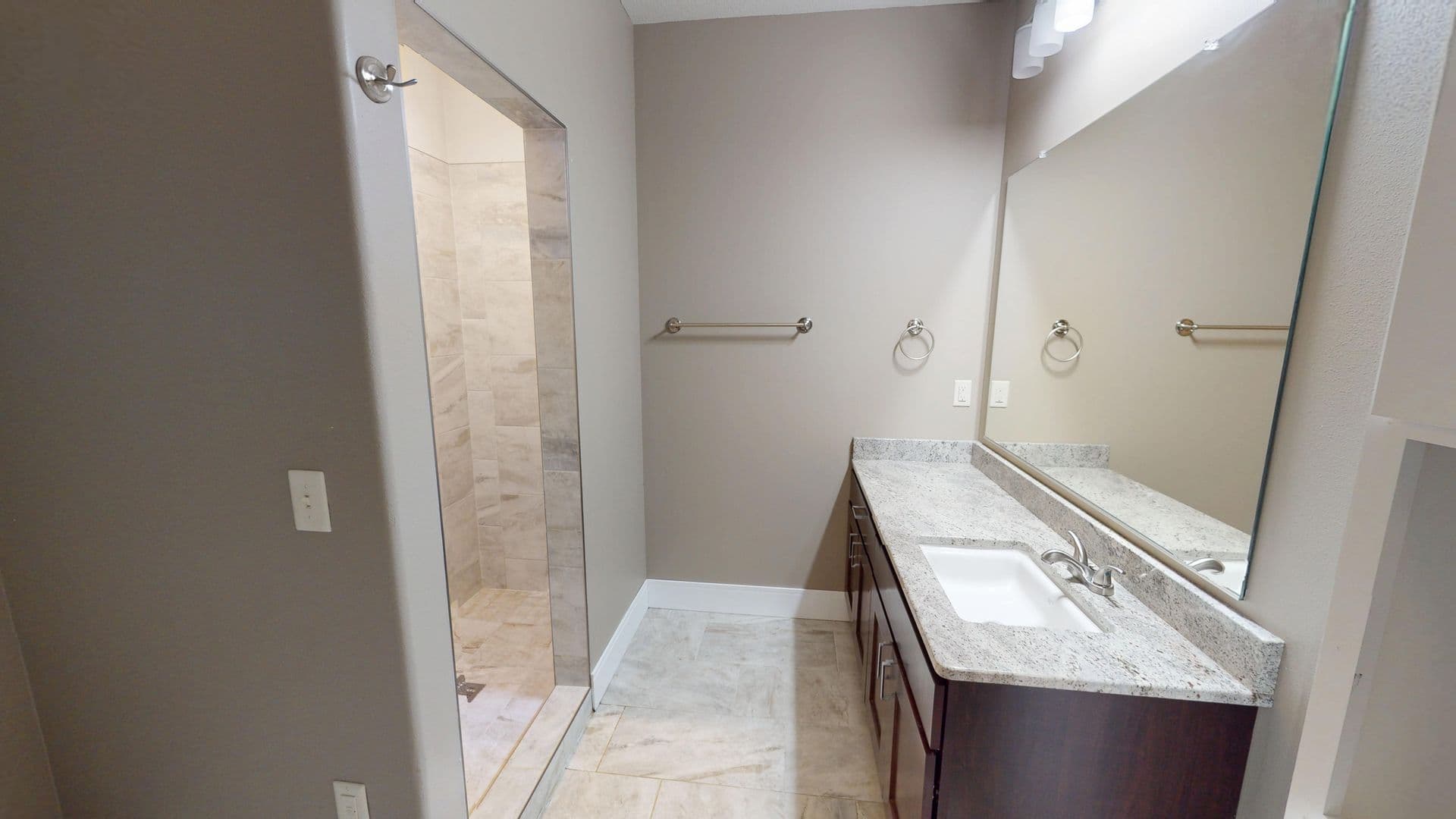 Sioux Falls Apartment: 115 N Dakota Ave