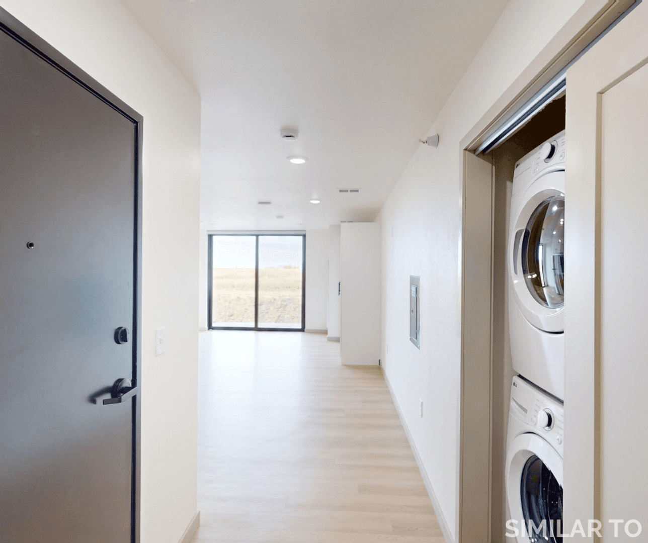 Brandon Apartment: 2401 E Country Club Ave