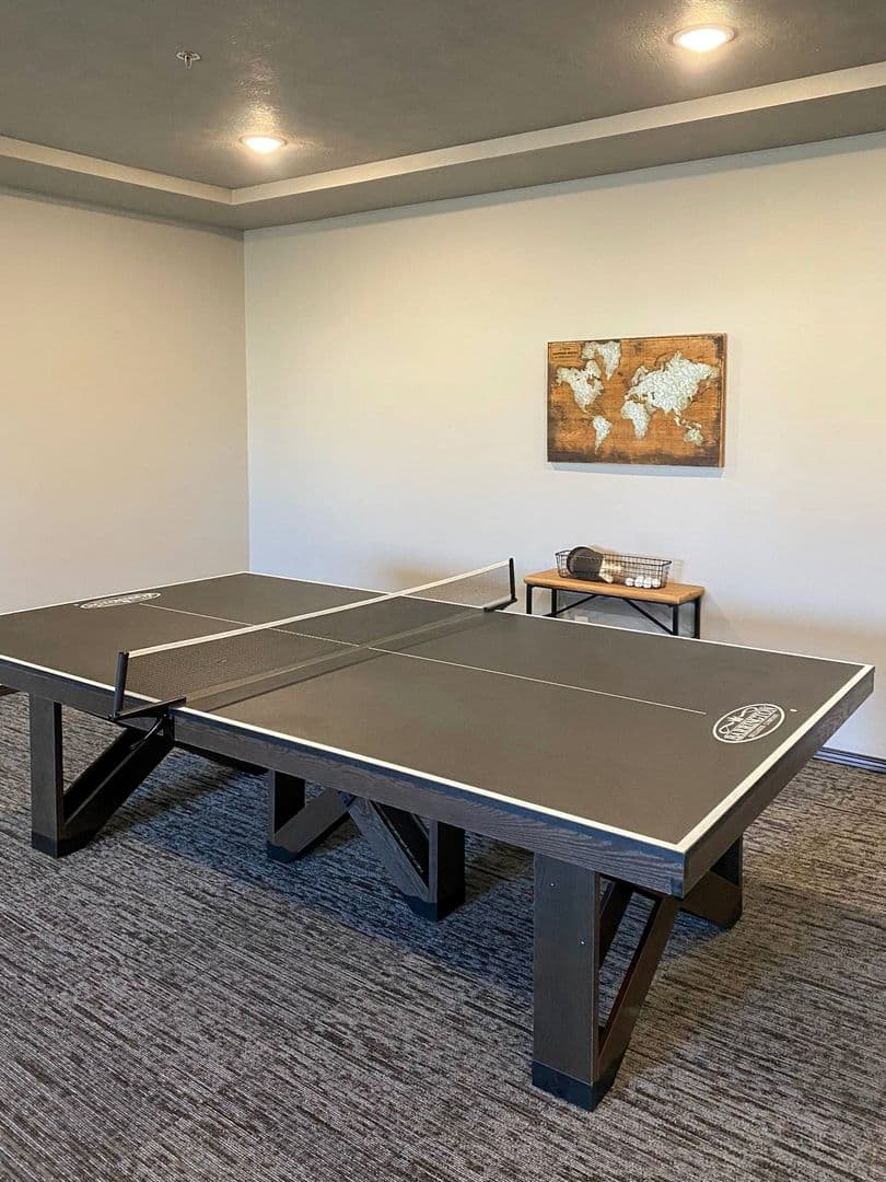 Spencer Apartment: 801 9th St. SW