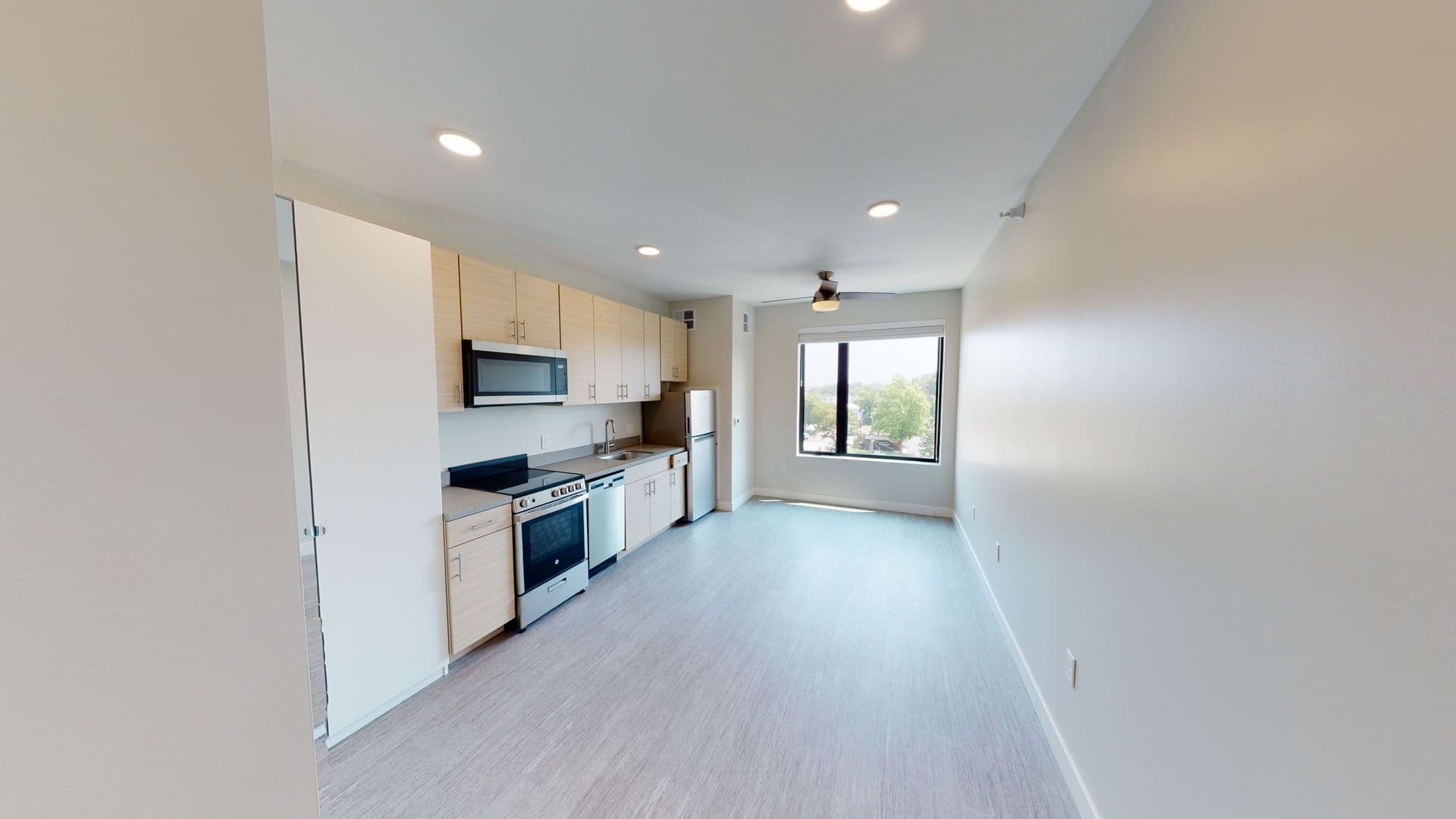 Des Moines Apartment: 2530 University Avenue