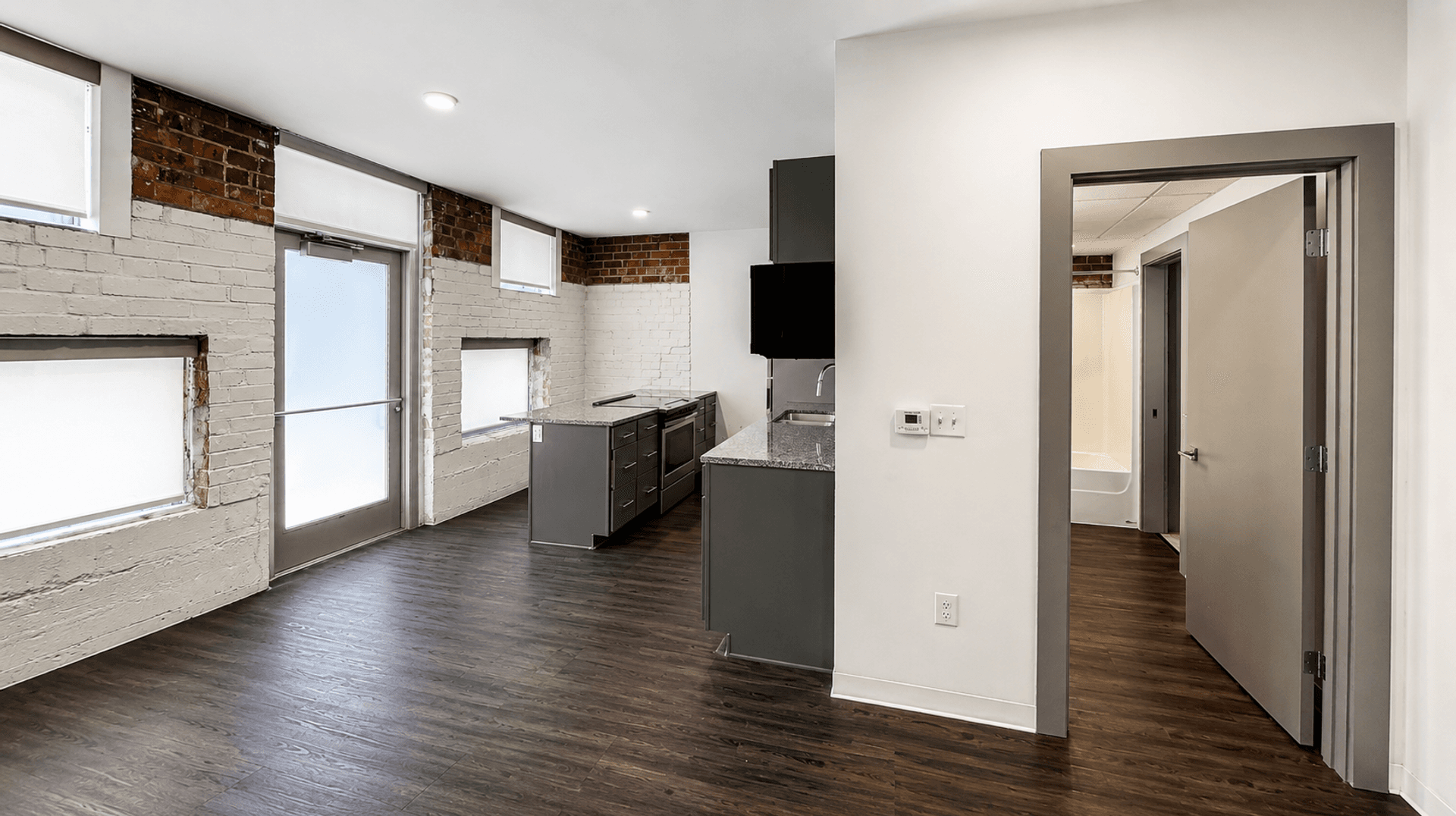 Leavenworth Apartment: 1100 N 2nd St
