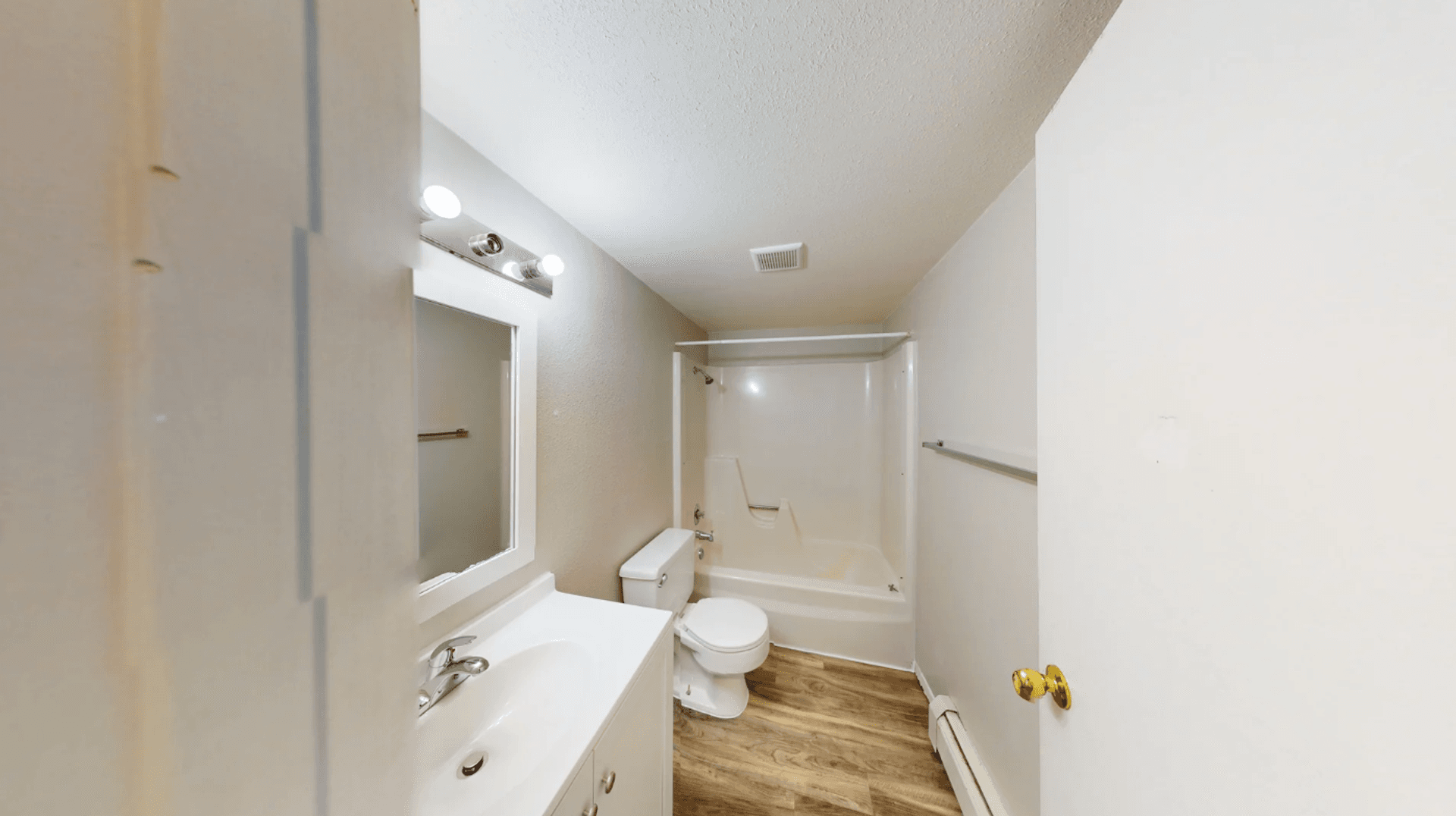 Sioux Falls Apartment: 3709 S. Cathy Avenue