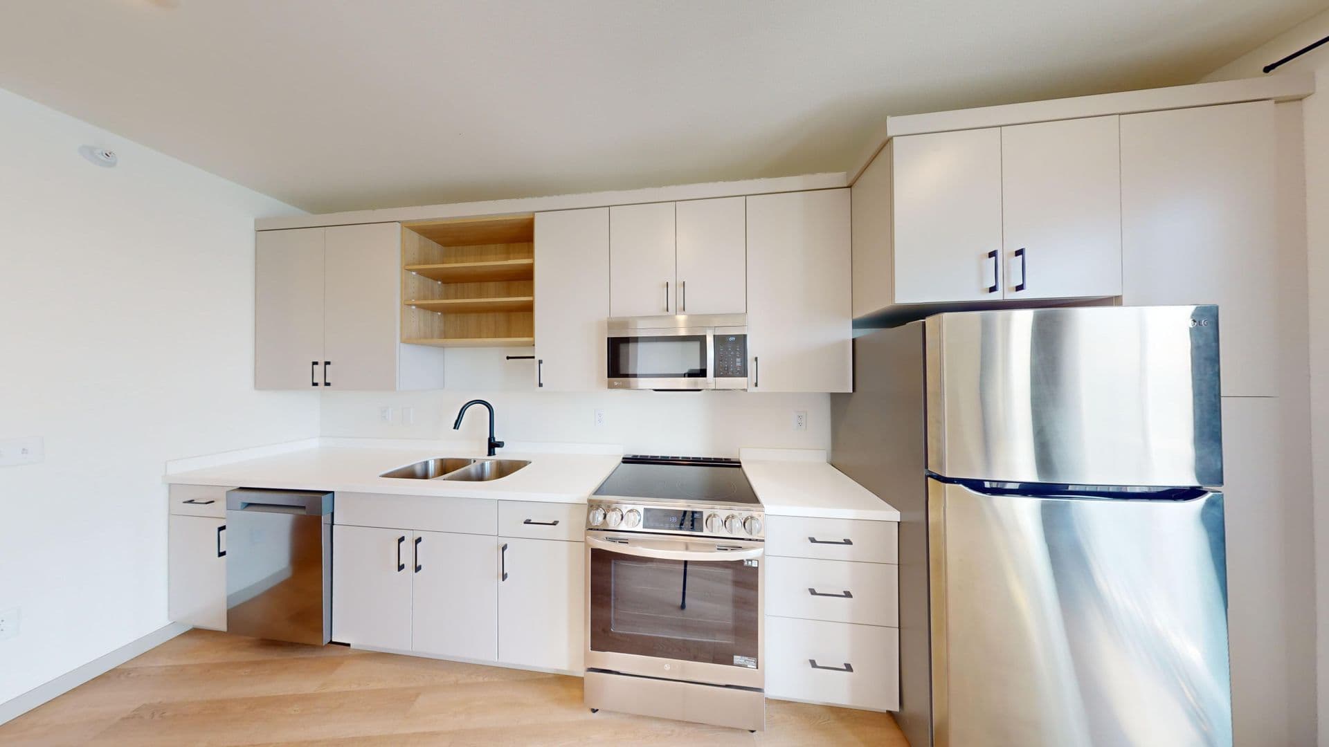 Sioux Falls Apartment: 2301 S Lorraine Pl